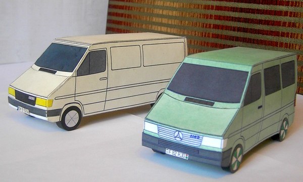 '1995 Mercedes-Benz Sprinter 312D L2H1 Panel Van;
'1995 Mercedes-Benz Sprinter 208D L1H1 Passenger Van